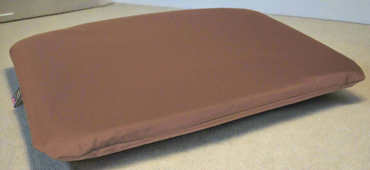 P&L Country Dog Heavy Duty Waterproof Duvet Dog Beds.